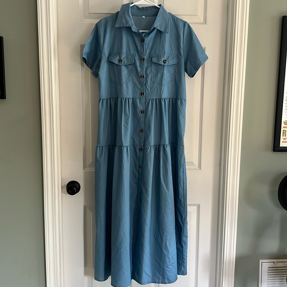Dresses & Skirts - Dress